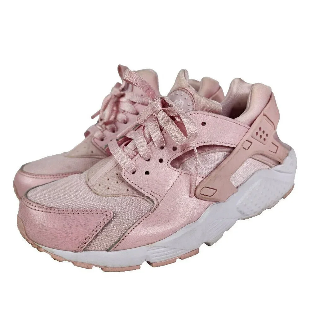 Nike Huarache Run SE Youth Size 7Y Prism Pink Athletic Shoes‎ 904538-600